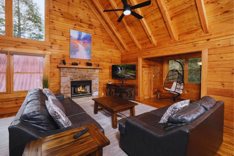 Top 5 Benefits of Staying in Our Downtown Gatlinburg Cabins